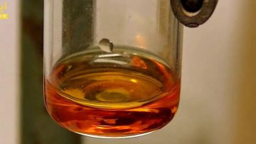 آیا نقره در تیزاب و طلا در اسید نیتریک حل می شود؟